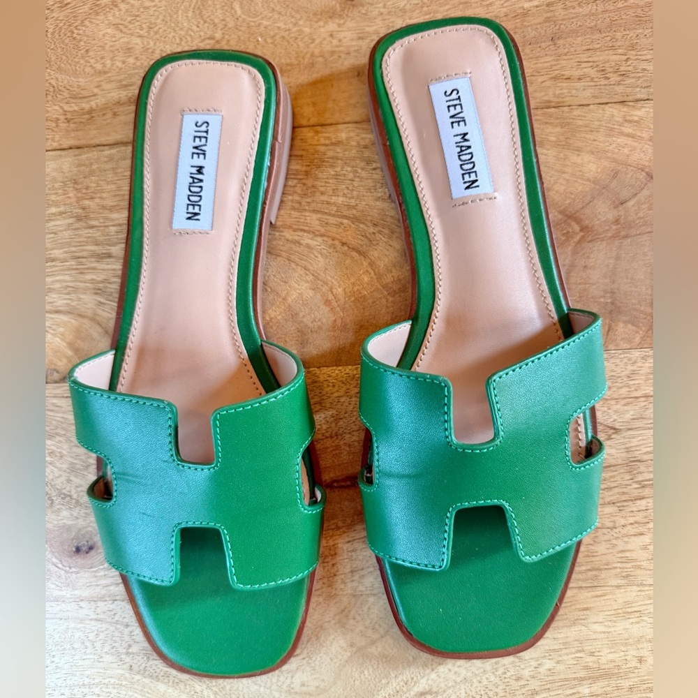 Steve Madden Vibrant Green Slide Sandals